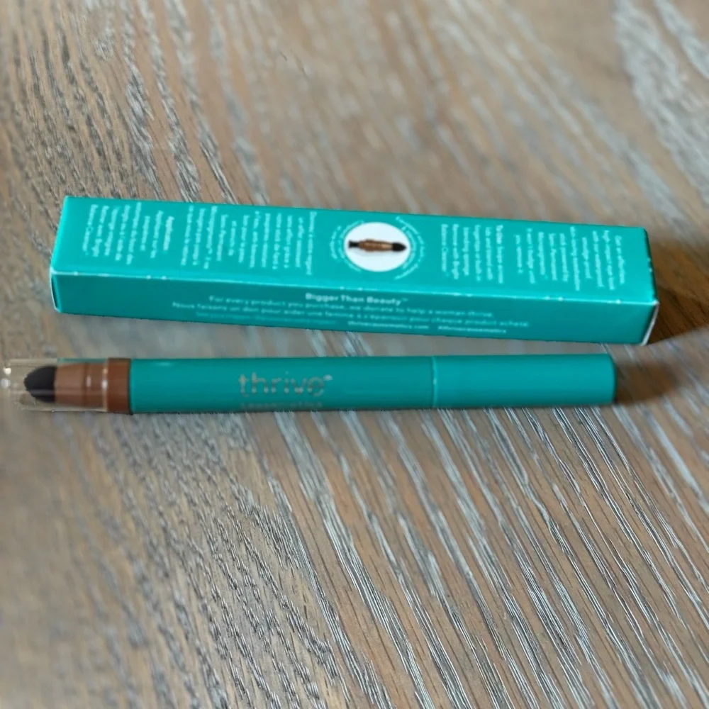 Thrive NWT Dr. Q Infinity Waterproof Eyeshadow Stick & Thrive Cosmetic Bag - Picture 4 of 8